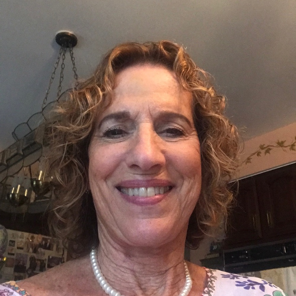 Meet your Posher, Nina